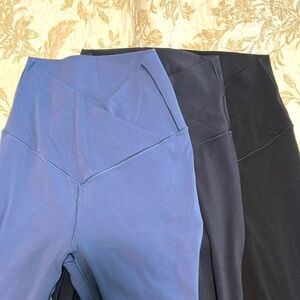 Aerie offline flare leggings XS lot of 3 leggings. Black, navy and blue. GUC
